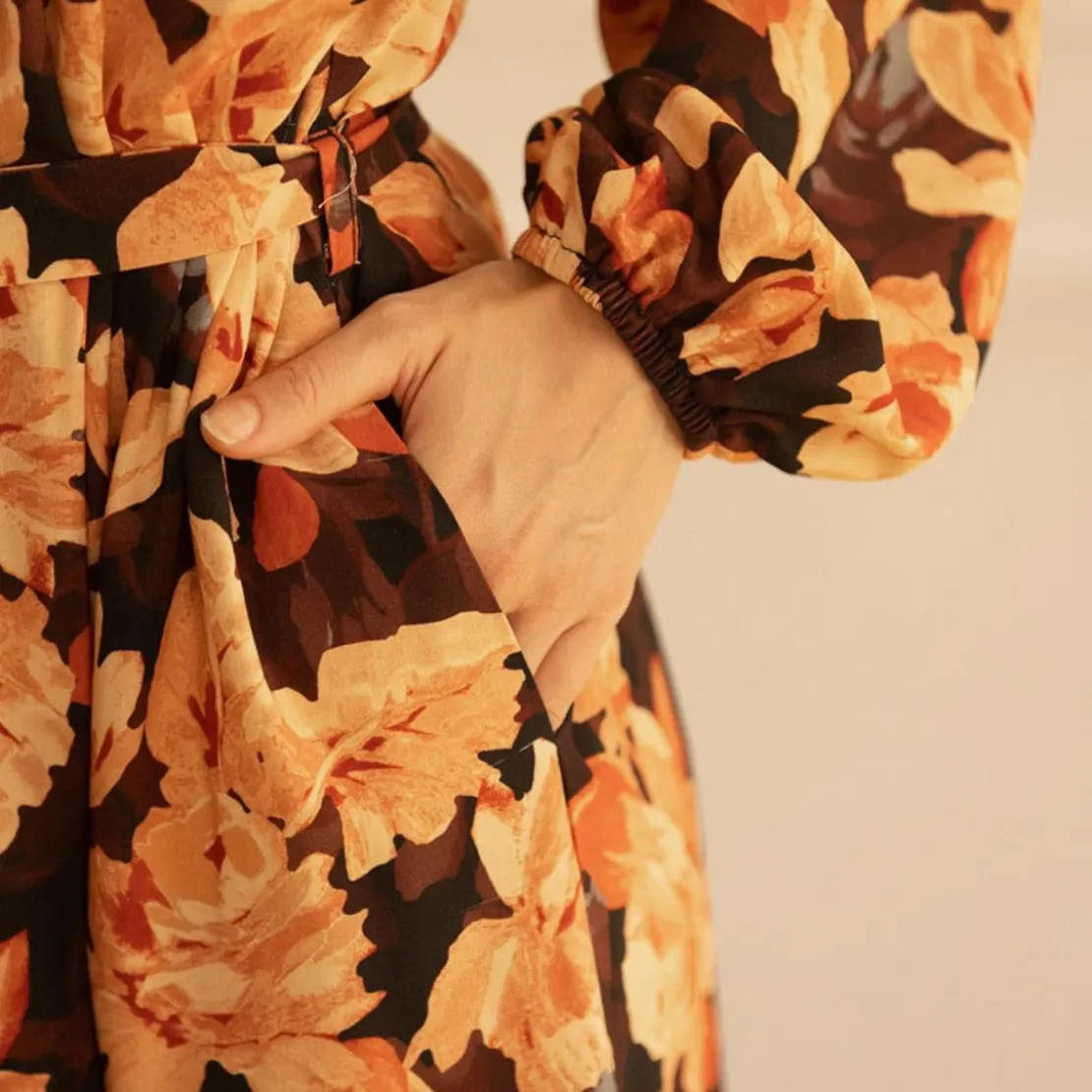 3S. x RééditionRobe longue imprimée Nancy orange en viscose