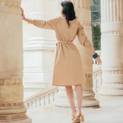 3S. x RééditionRobe manches longues ceinturée en popeline beige Dali Réédition