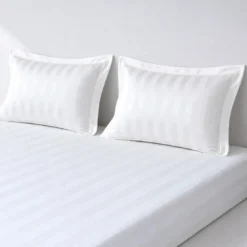 3S. x TertioDrap Housse satin de Coton rayé - Blanc