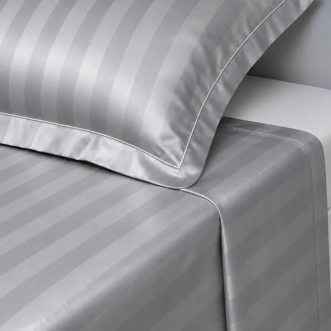 3S. x TertioDrap plat satin de coton rayé - Gris - Perle