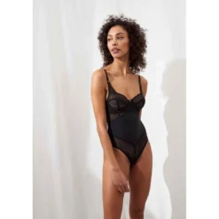 TriumphBody armatures Noir Triumph- AURA SPOTLIGHT