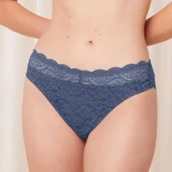 TriumphCulotte en dentellebleu lavande- Amourette 300