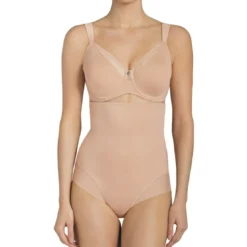 TriumphCulotte taille haute sculptante beige- True Shape Sensation