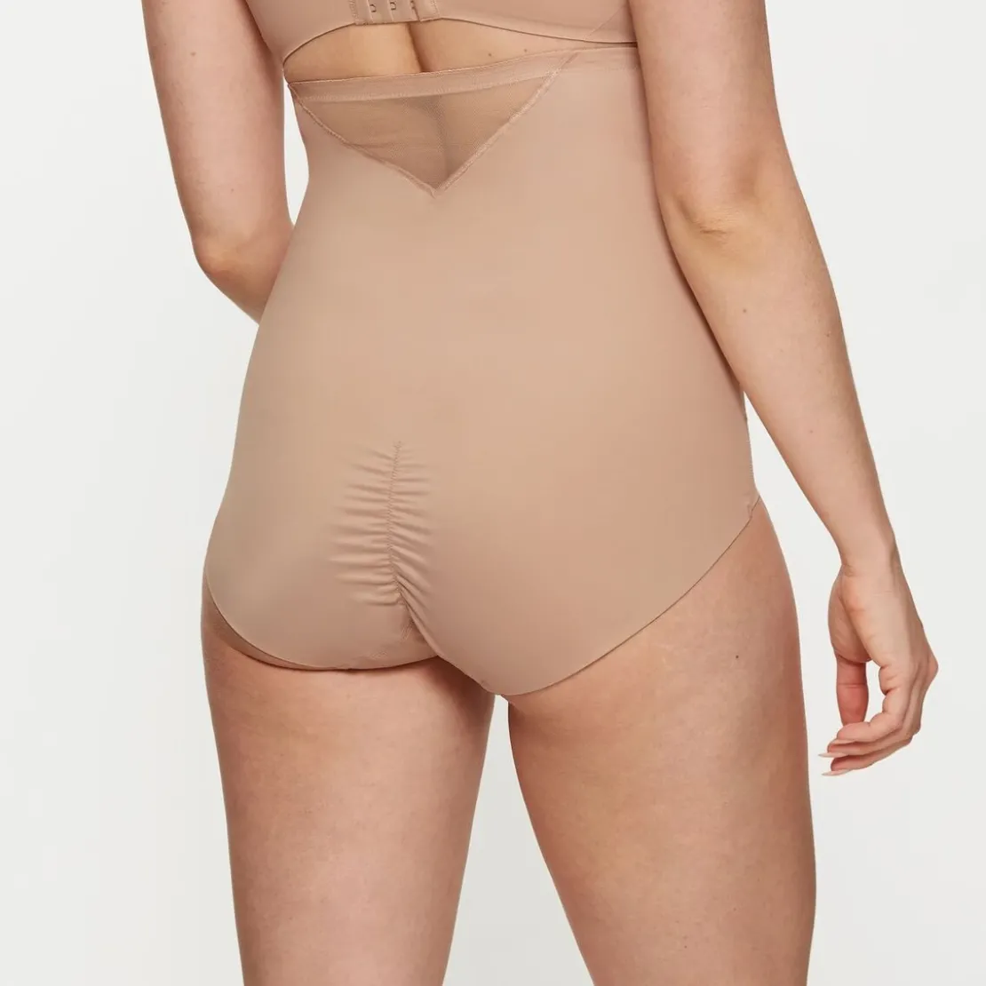 TriumphCulotte taille haute sculptante beige- True Shape Sensation