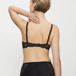 TriumphSoutien-gorge dentelle noir - Triumph - AMOURETTE CHARM