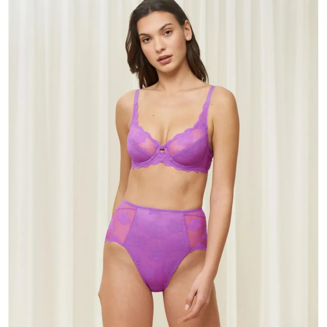 TriumphSoutien-Gorge Emboîtant Armatures Violet Triumph - Amourette 300