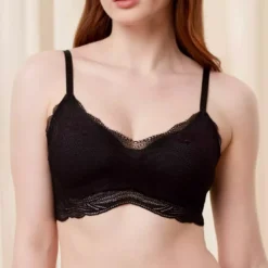 TriumphSoutien-gorge noir sans armatures en dentelle - Lift Smart