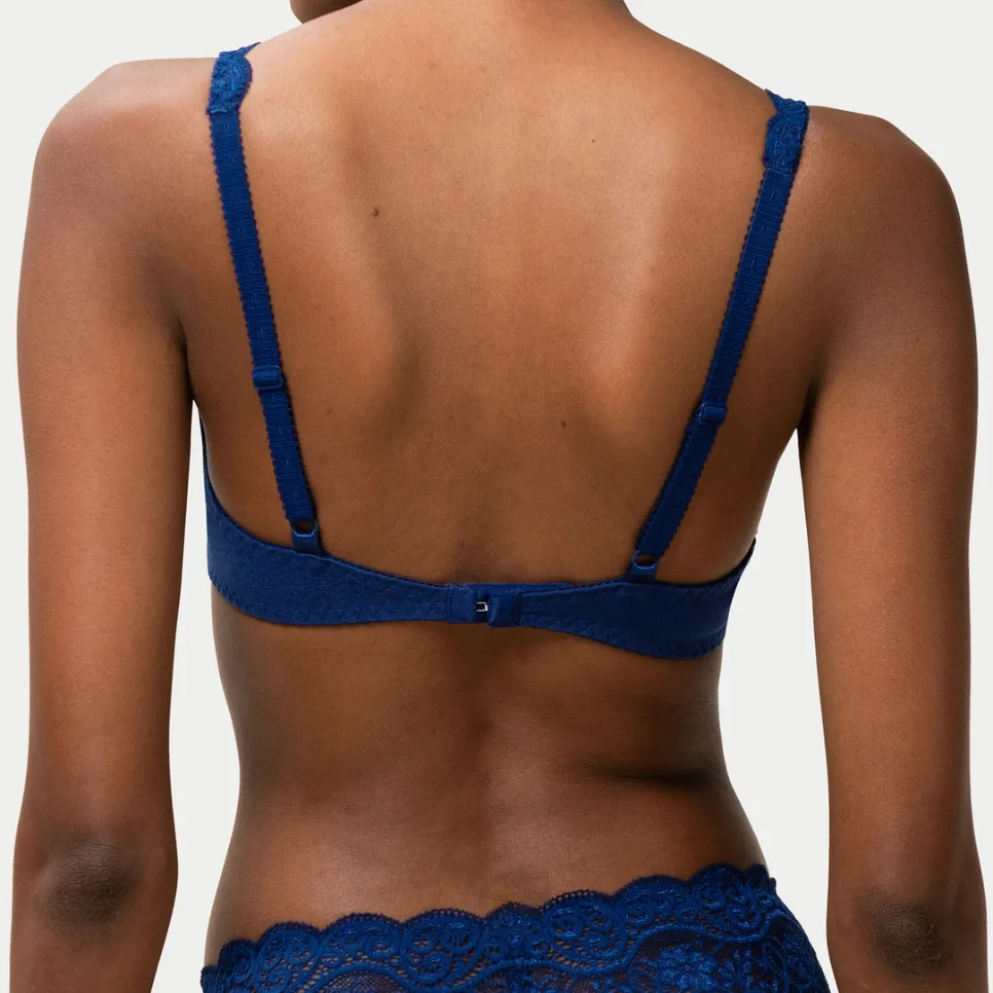 TriumphSoutien-gorge rembourré avec armatures bleu marine- Amourette 300