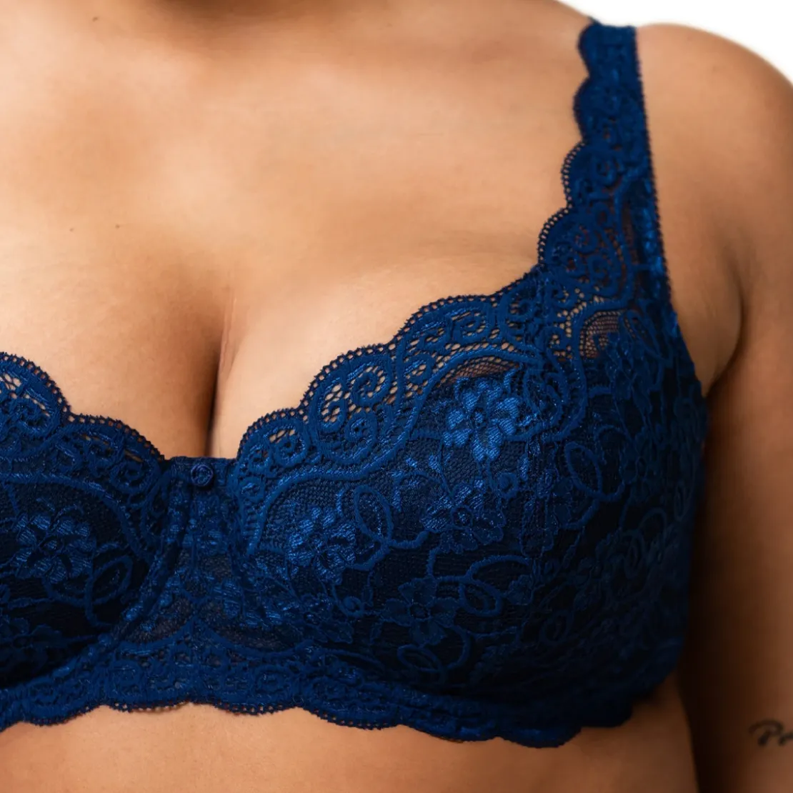 TriumphSoutien-gorge rembourré avec armatures bleu marine- Amourette 300