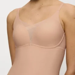 TriumphTop Sans Armatures beige Triumph Shape Smart Bra-Shirt- FIT SMART