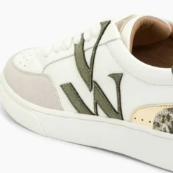 Vanessa WuBaskets kaki JOYCE blanc en tissu