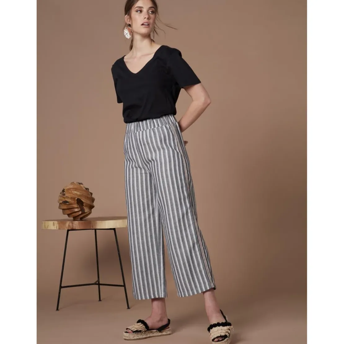 VencaPantalon rayé jacquard tissu avec lin noir