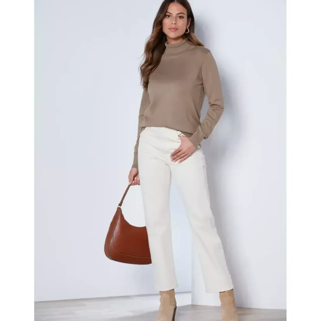 VencaPull à col roulé à manches longues marron en viscose