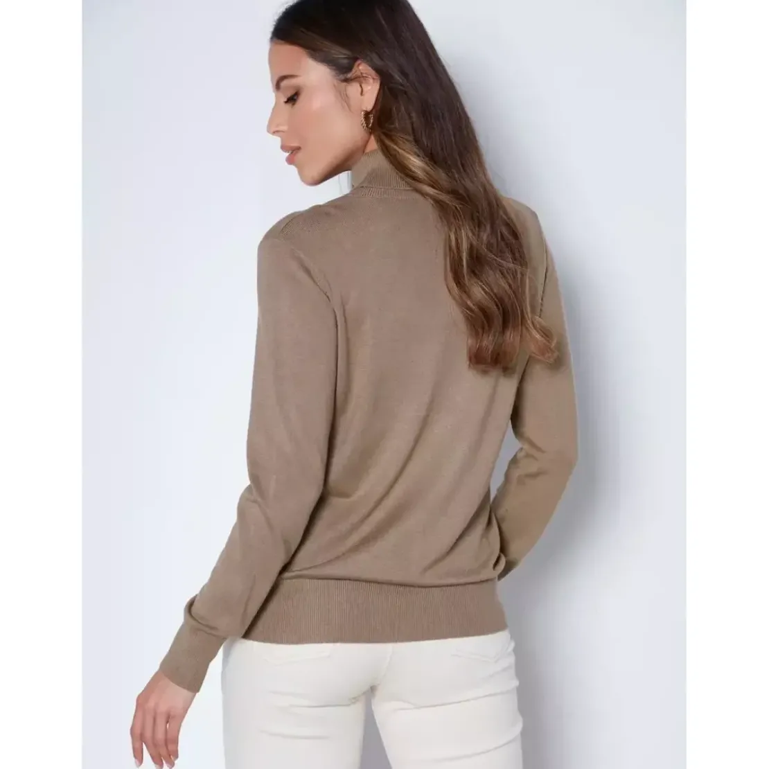 VencaPull à col roulé à manches longues marron en viscose
