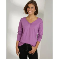 VencaT-shirt à manches longues et col en V avec encolure froncée violet