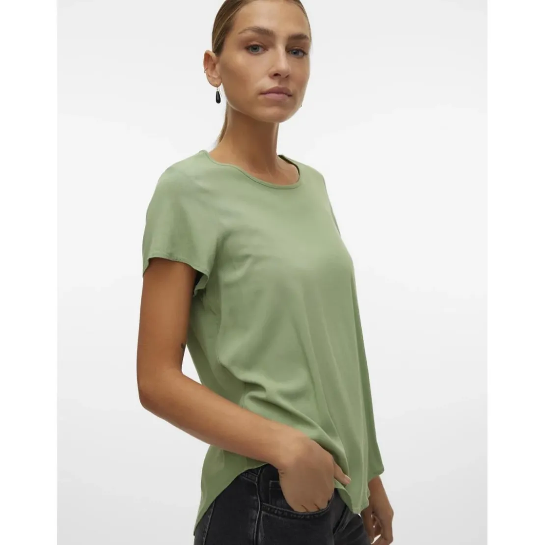 Vero ModaBlouse col rond manches courtes vert en viscose Pia