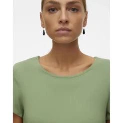 Vero ModaBlouse col rond manches courtes vert en viscose Pia