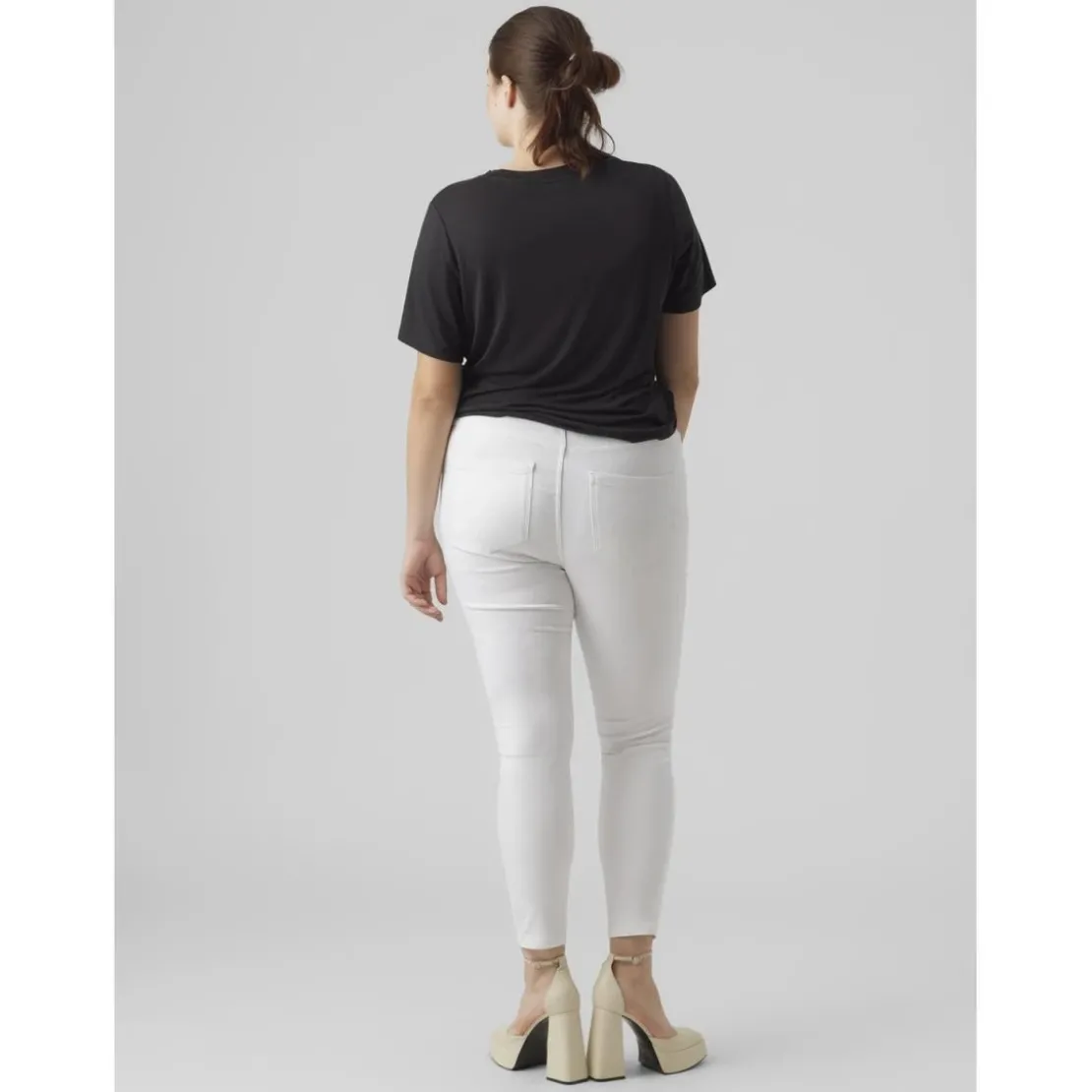 Vero ModaJean fermeture à bouton et fermeture éclair cachée taille haute blanc en coton Maya