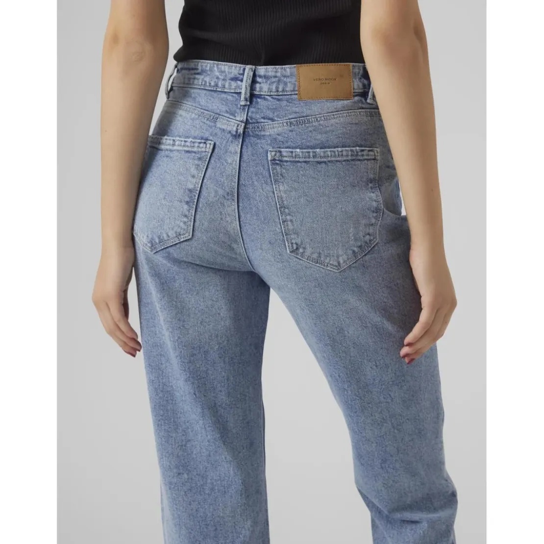 Vero ModaJean mom taille haute bleu clair en coton Joy