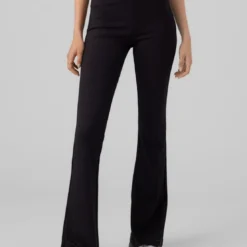 Vero ModaPantalon Flared Fit Taille moyenne Pleine longueur noir en viscose Vale