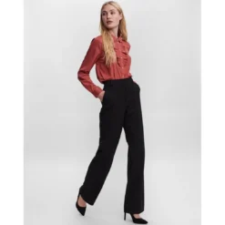 Vero ModaPantalon Straight Fit Taille moyenne Pleine longueur noir Alia