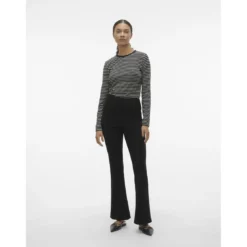Vero ModaPantalon wide leg fit noir