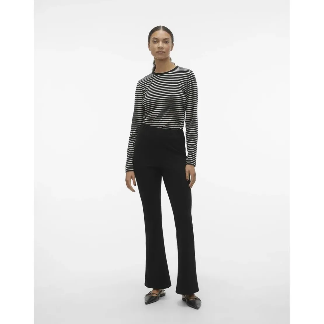 Vero ModaPantalon wide leg fit noir