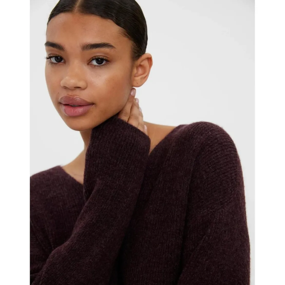 Vero ModaPull en maille Col en V Manches longues rouge