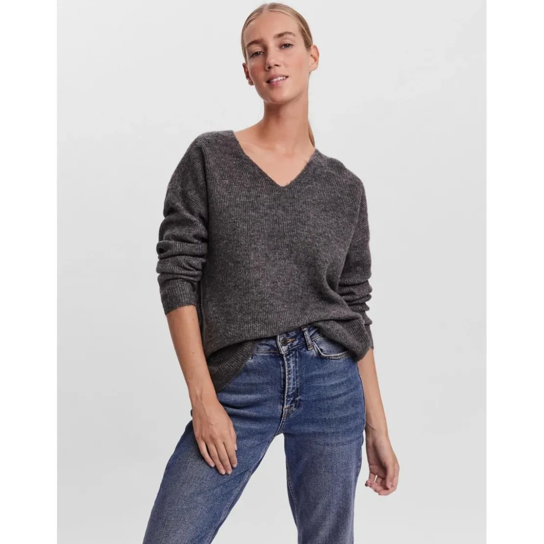 Vero ModaPull en maille Col en V Manches longues gris Sofia