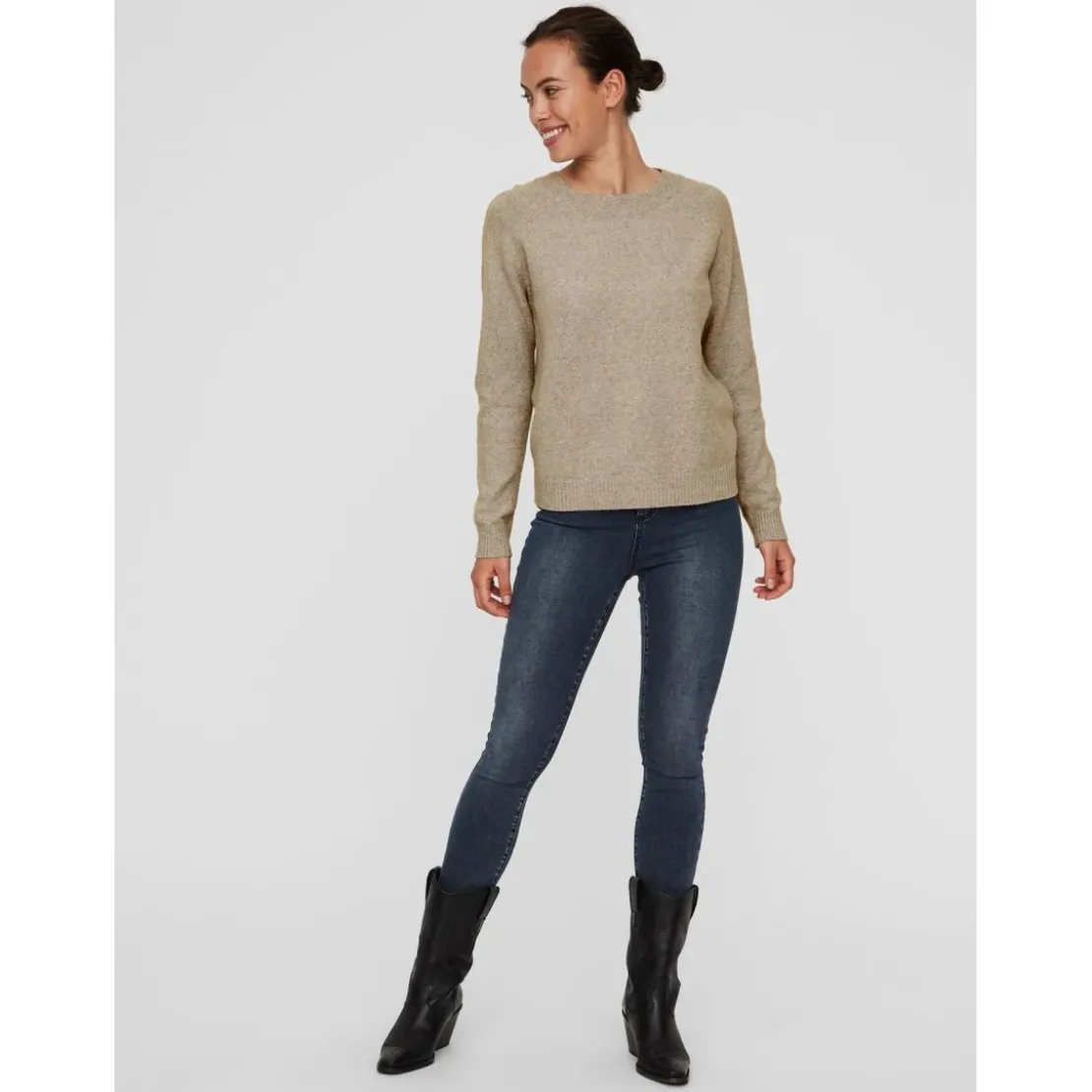 Vero ModaPull en maille Col rond Manches longues marron Sue