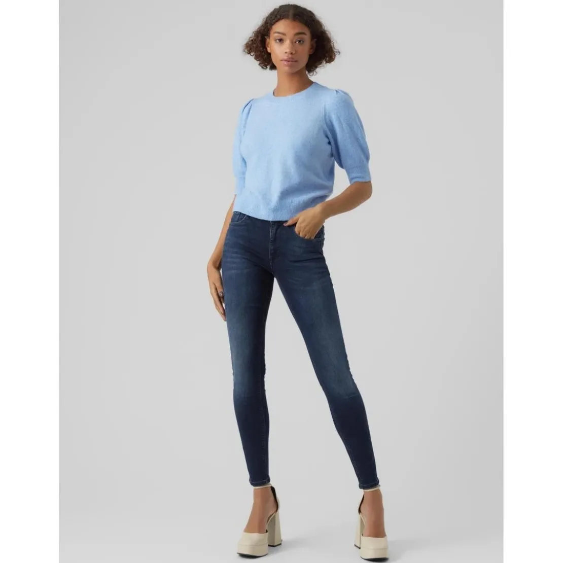 Vero ModaPull en maille Col rond Manches 2/4 bleu