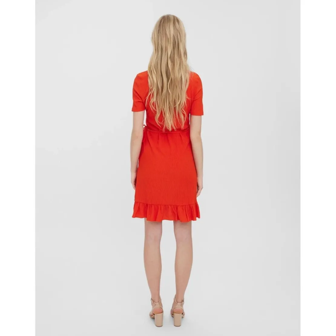 Vero ModaRobe Regular Fit Col rond Manches courtes orange