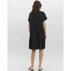 Vero ModaRobe Relaxed Fit Col rond Manches 3/4 Au-dessus du genou noir en coton modal