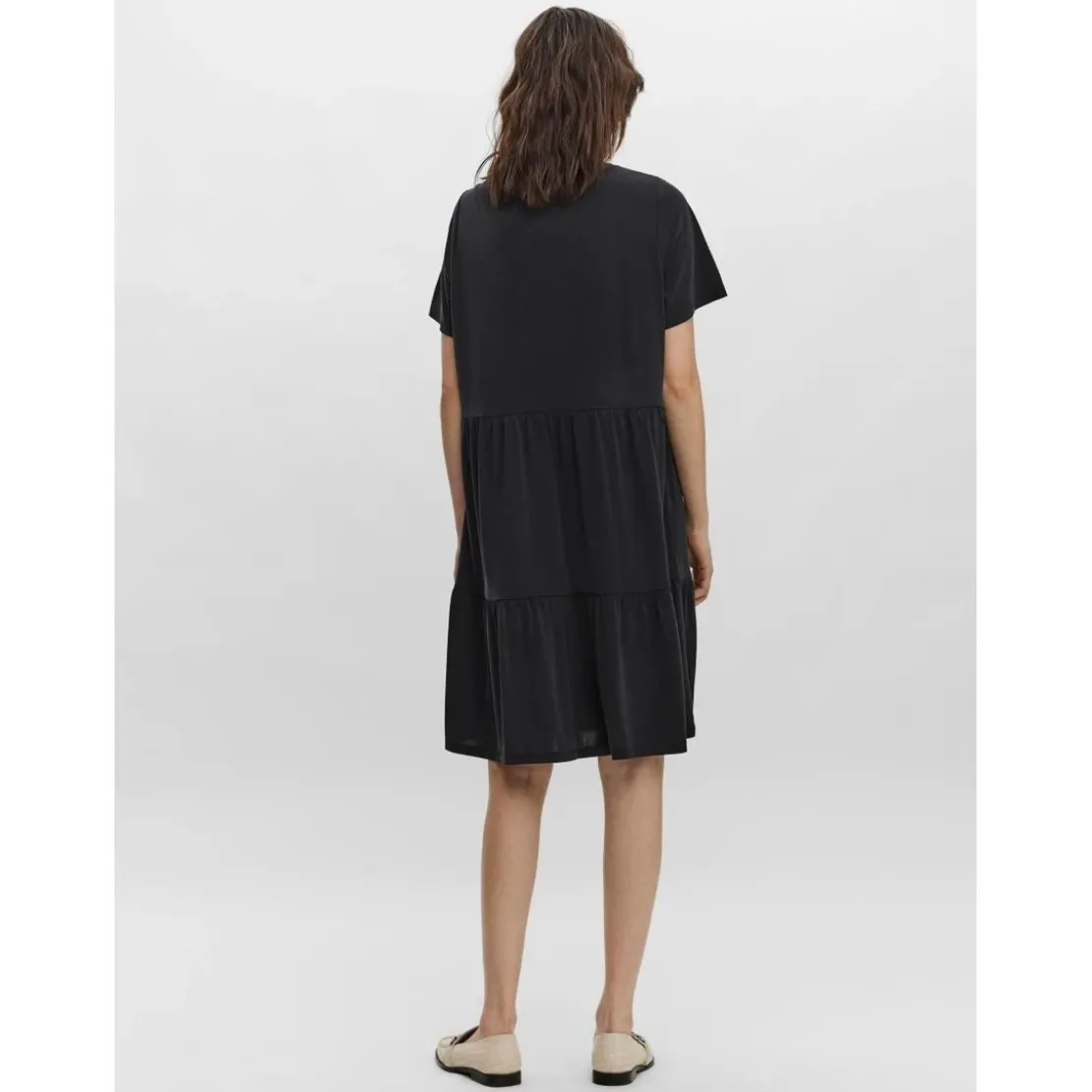 Vero ModaRobe Relaxed Fit Col rond Manches 3/4 Au-dessus du genou noir en coton modal