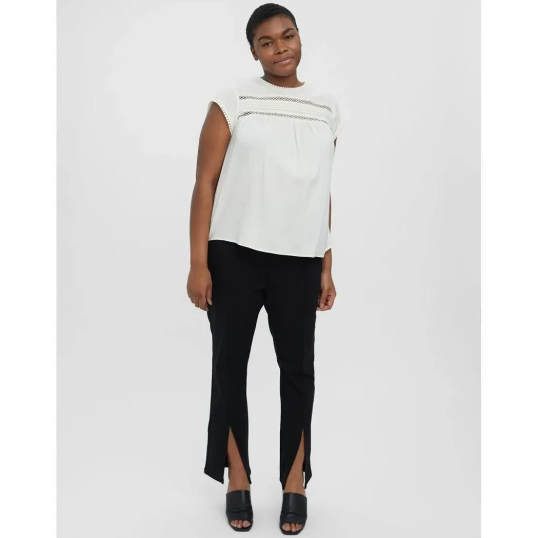 Vero ModaTee-shirt regular fit col carré blanc