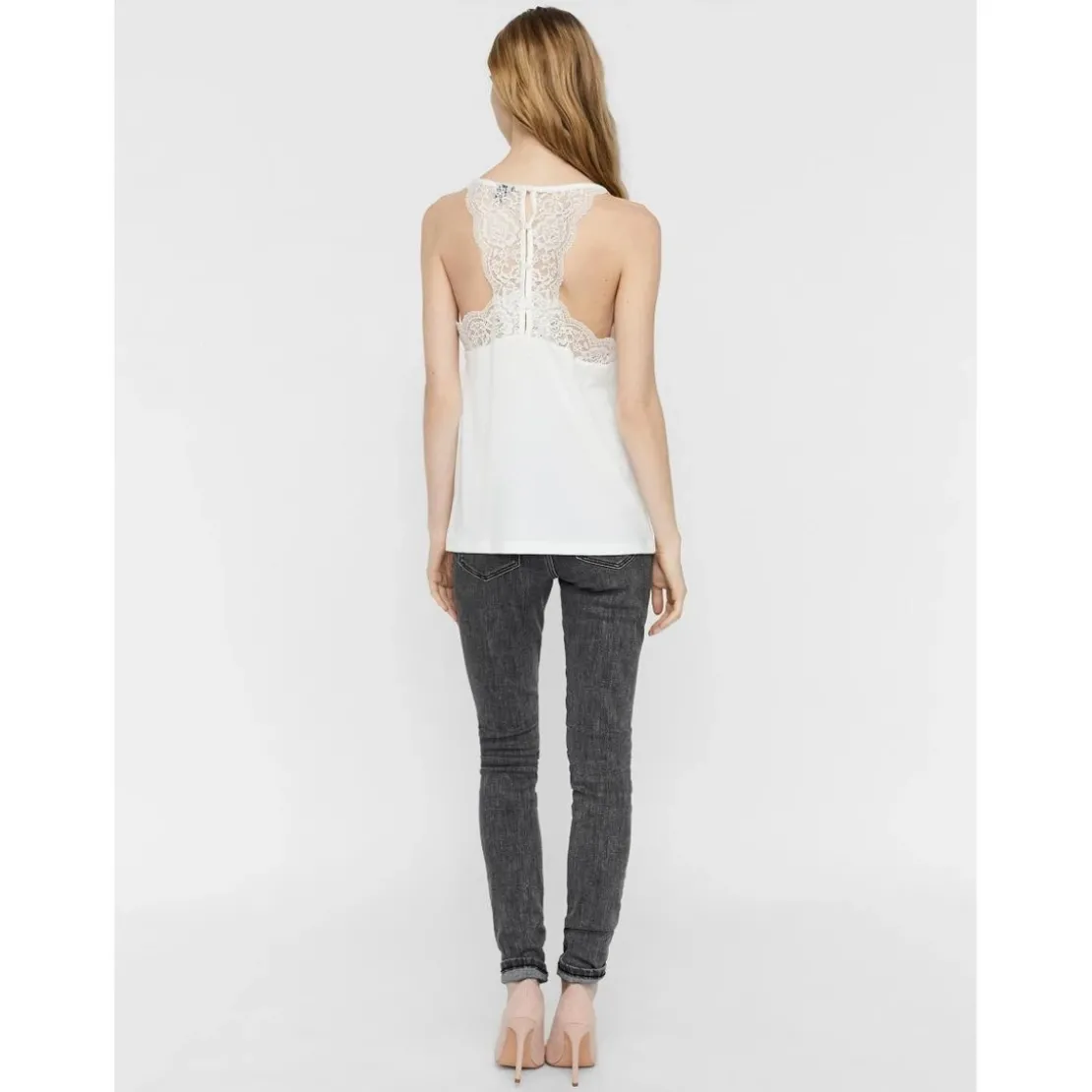 Vero ModaTop Regular Fit Col en V Sans manches Longueur regular blanc