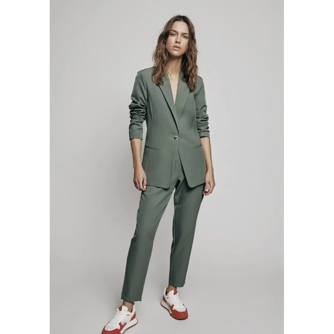 VilaPantalon de tailleur vert foncé