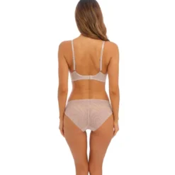 Wacoal lingerieSoutien-gorge coques moulées armatures à Broderie Fine - Beige - Wacoal Lingerie- Reflexion