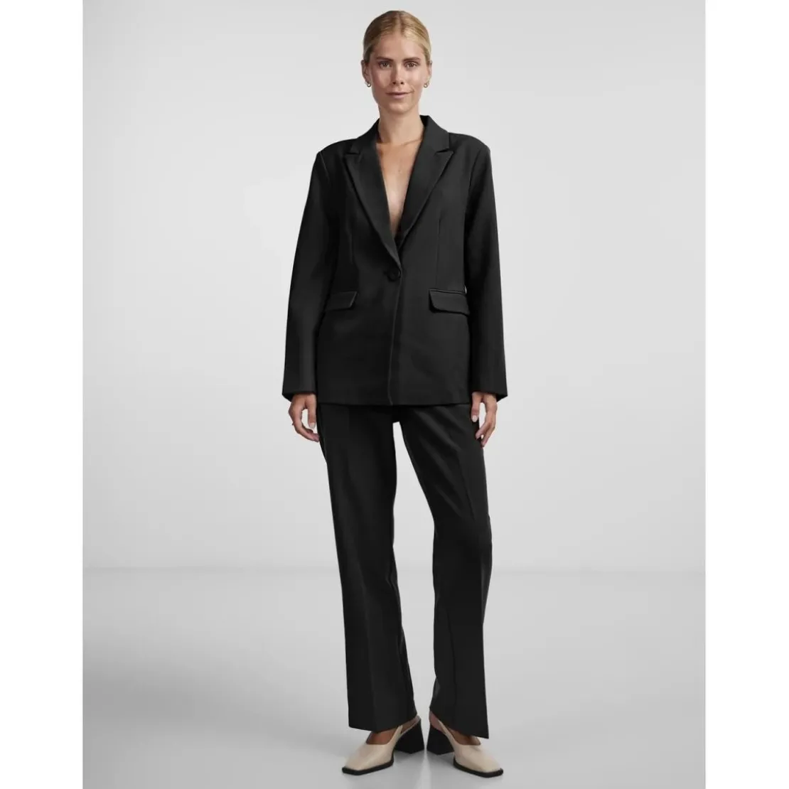 YASBlazer regular fit boutonné noir Kaye